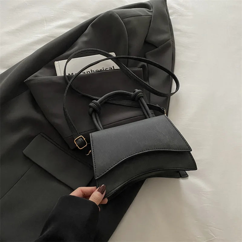 Small Structured Shoulder Bag - Dahlias & Honey 